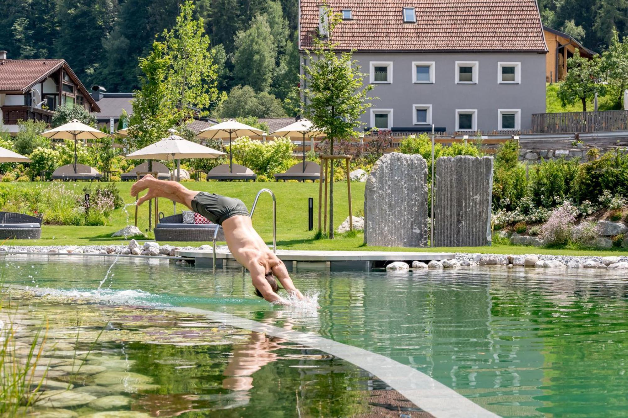 Tilia Living - B&B Mit Dem Komfort Eines Kleinen, Feinen Hotels Ried im Oberinntal Exterior photo